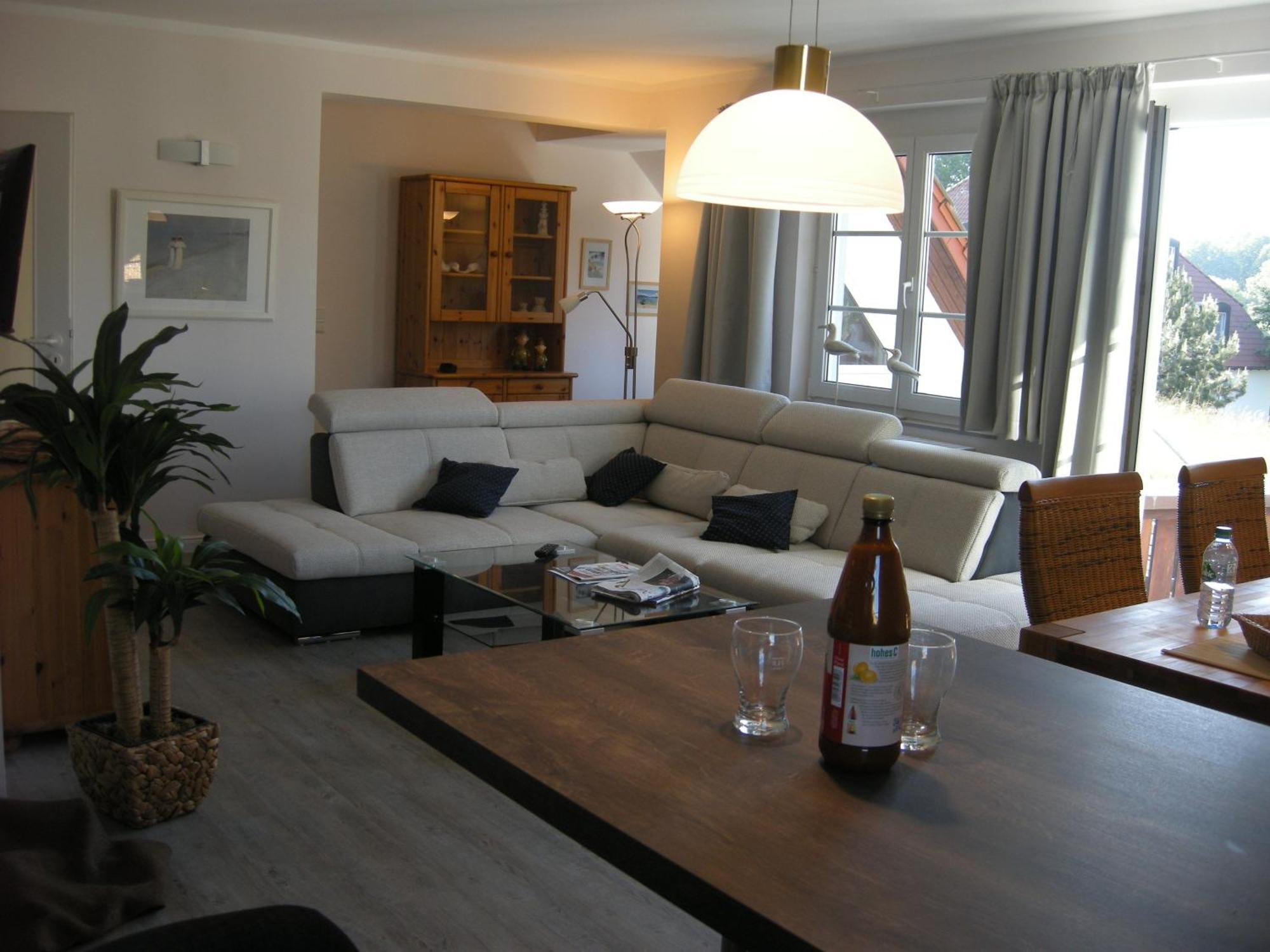 Resi F7 Apartment Преров Екстериор снимка