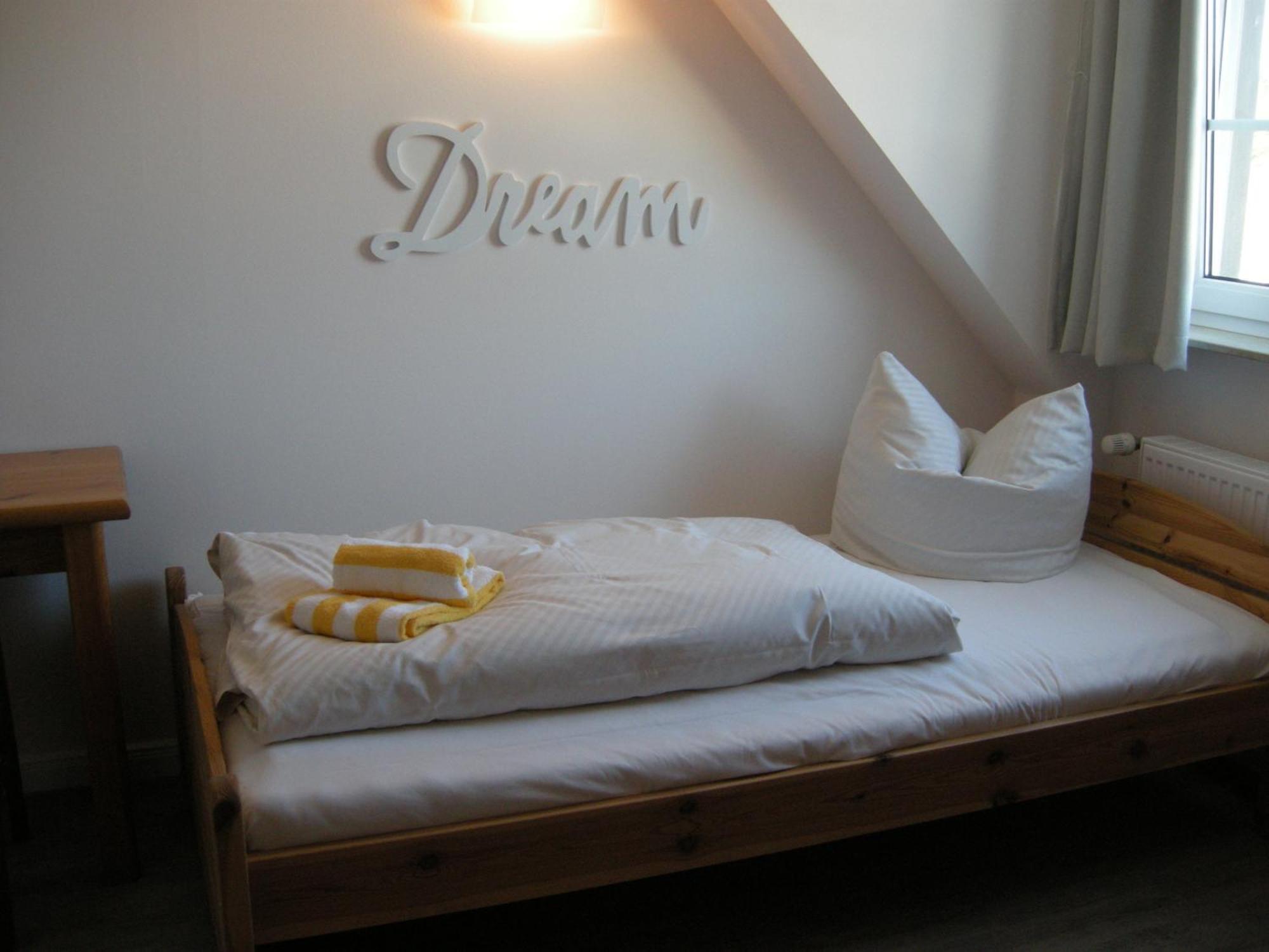 Resi F7 Apartment Преров Екстериор снимка